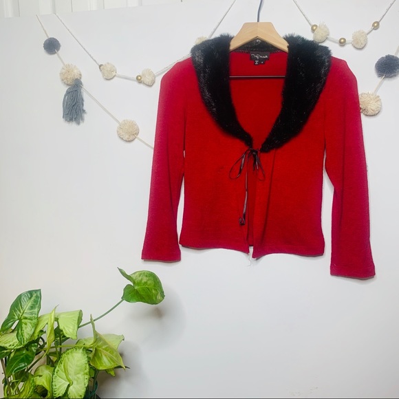 VINTAGE y2k red faux fur holiday crop cardigan - Picture 5 of 7